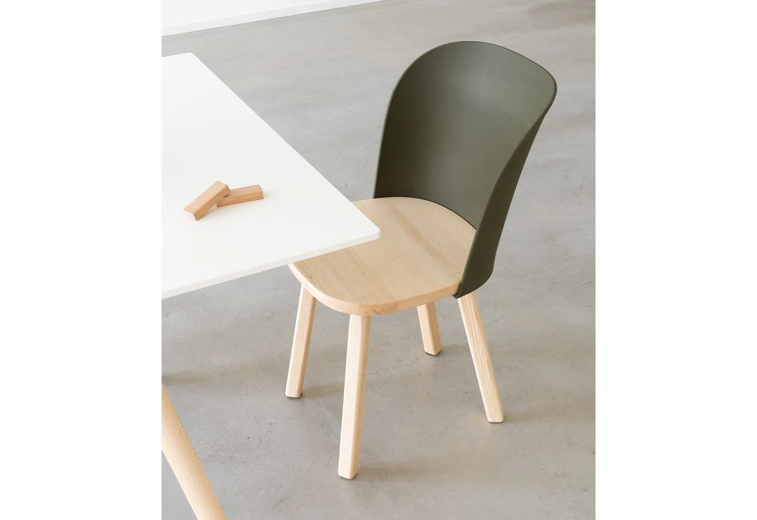 Alpina Chair