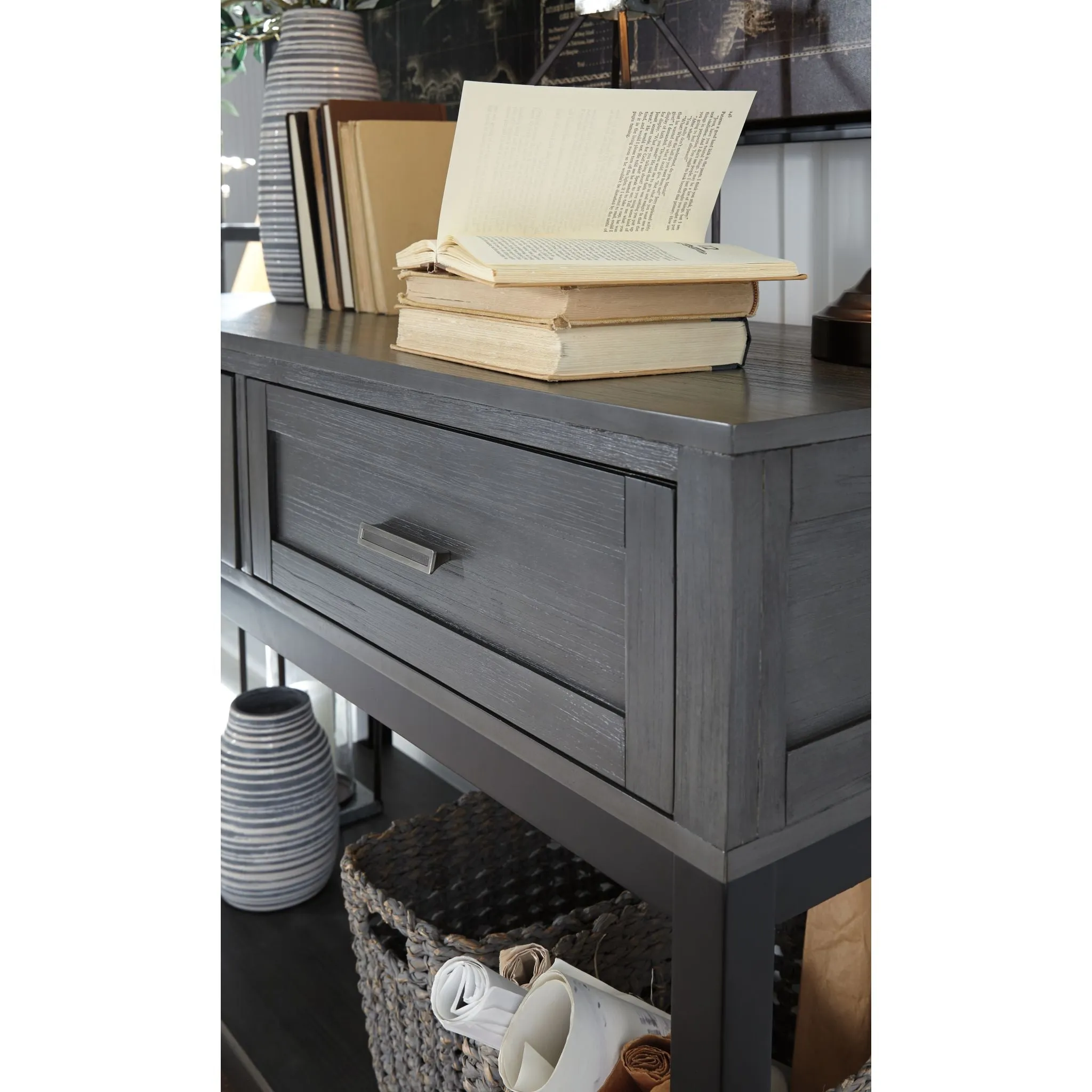 Caitbrook Sofa Table - Gray/Black