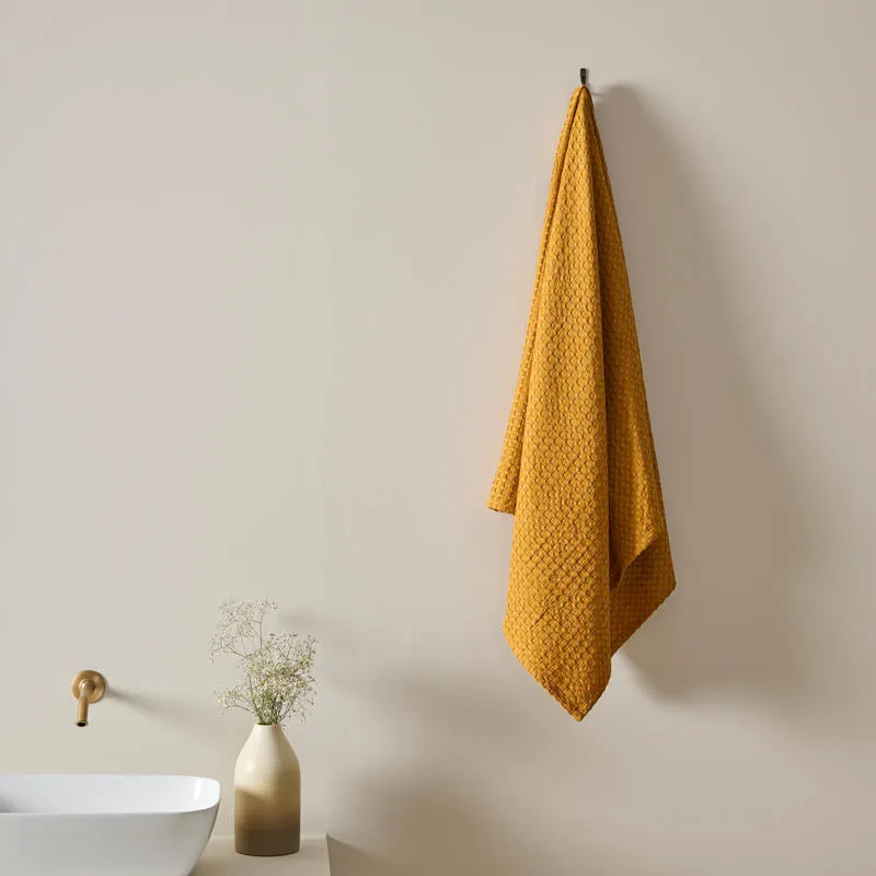 Cloud Soft
 Waffle Bath Towel - Yelllow