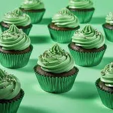 Papyrus & Co 50 Fine Foil Baking Cups - Green 50mm
