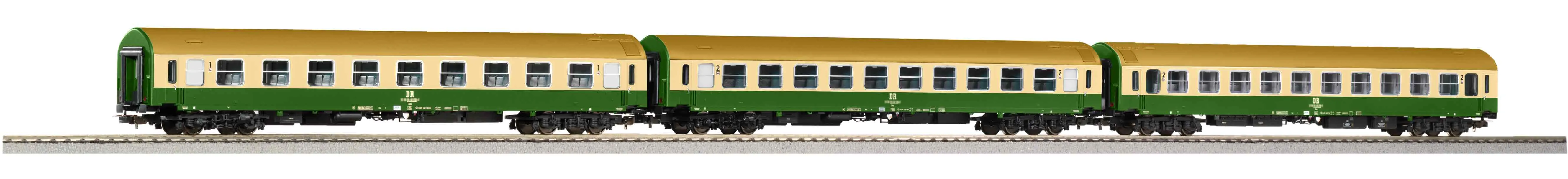 Piko HO 58278 3-pk Pass set  beige-green  2 x 2nd Cl.   1 x 1st Cl. DR IV DC 2024 New Item