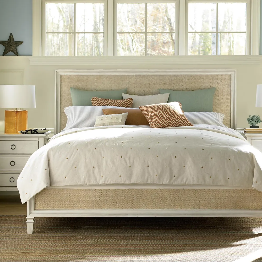 Summer Hill Night Stand